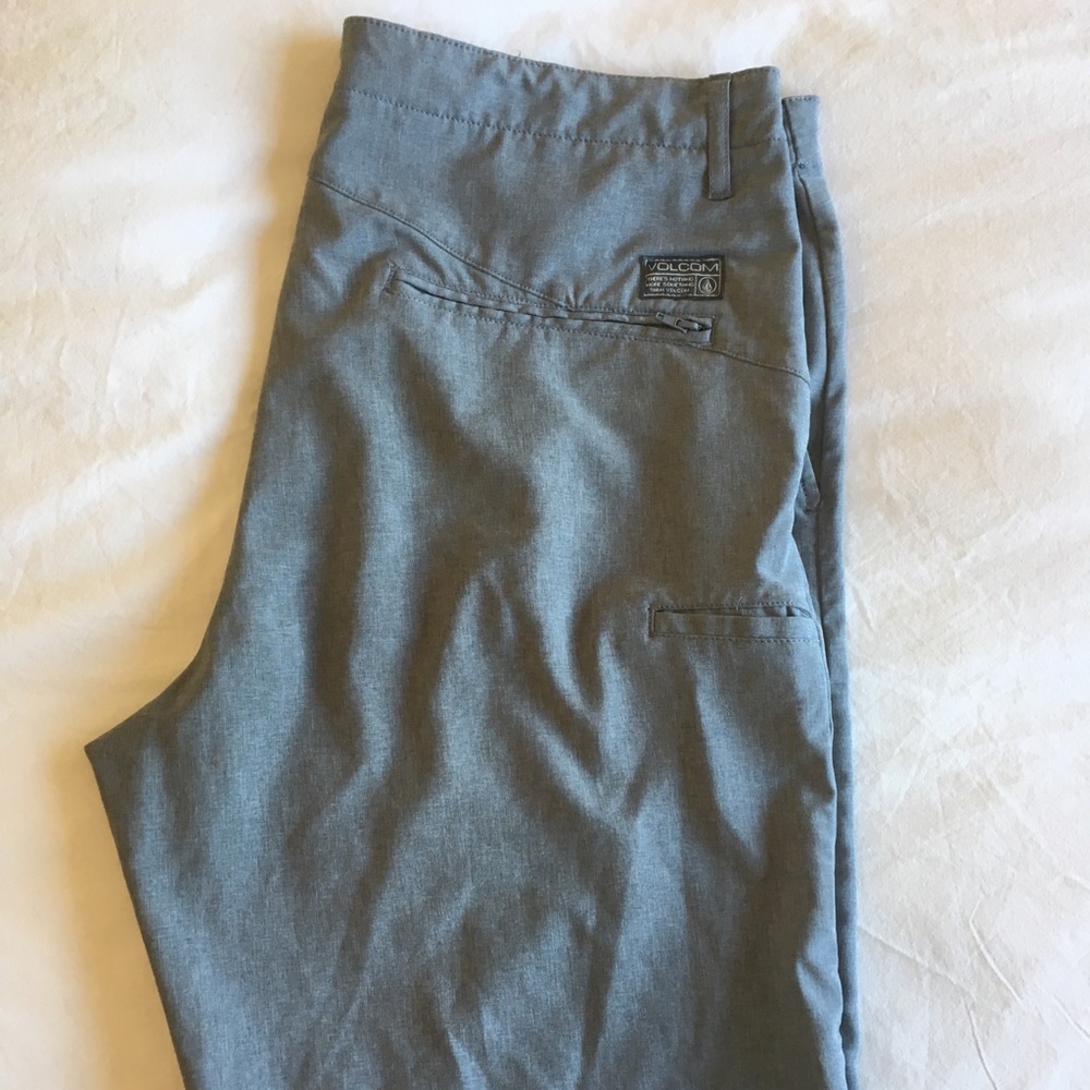 Volcom surf turf shorts gray 36w